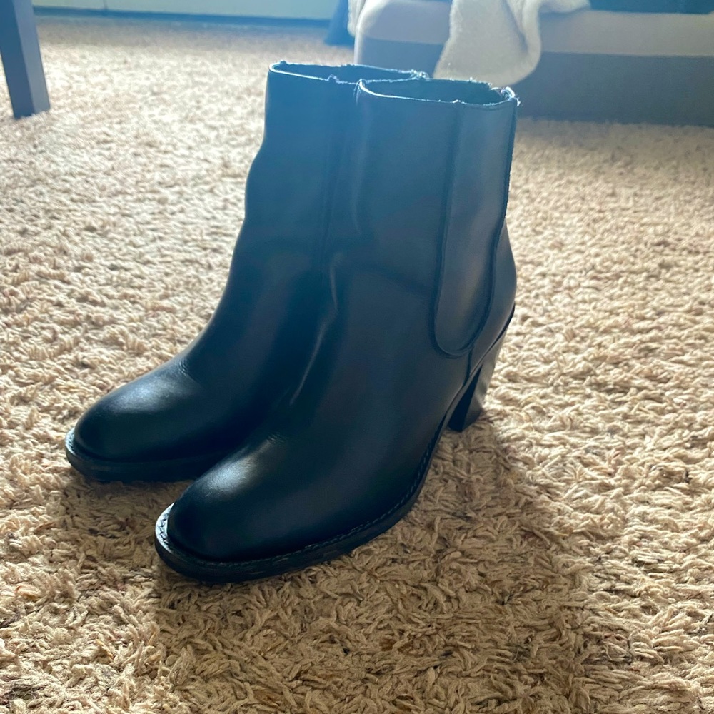 Black Matisse Boots